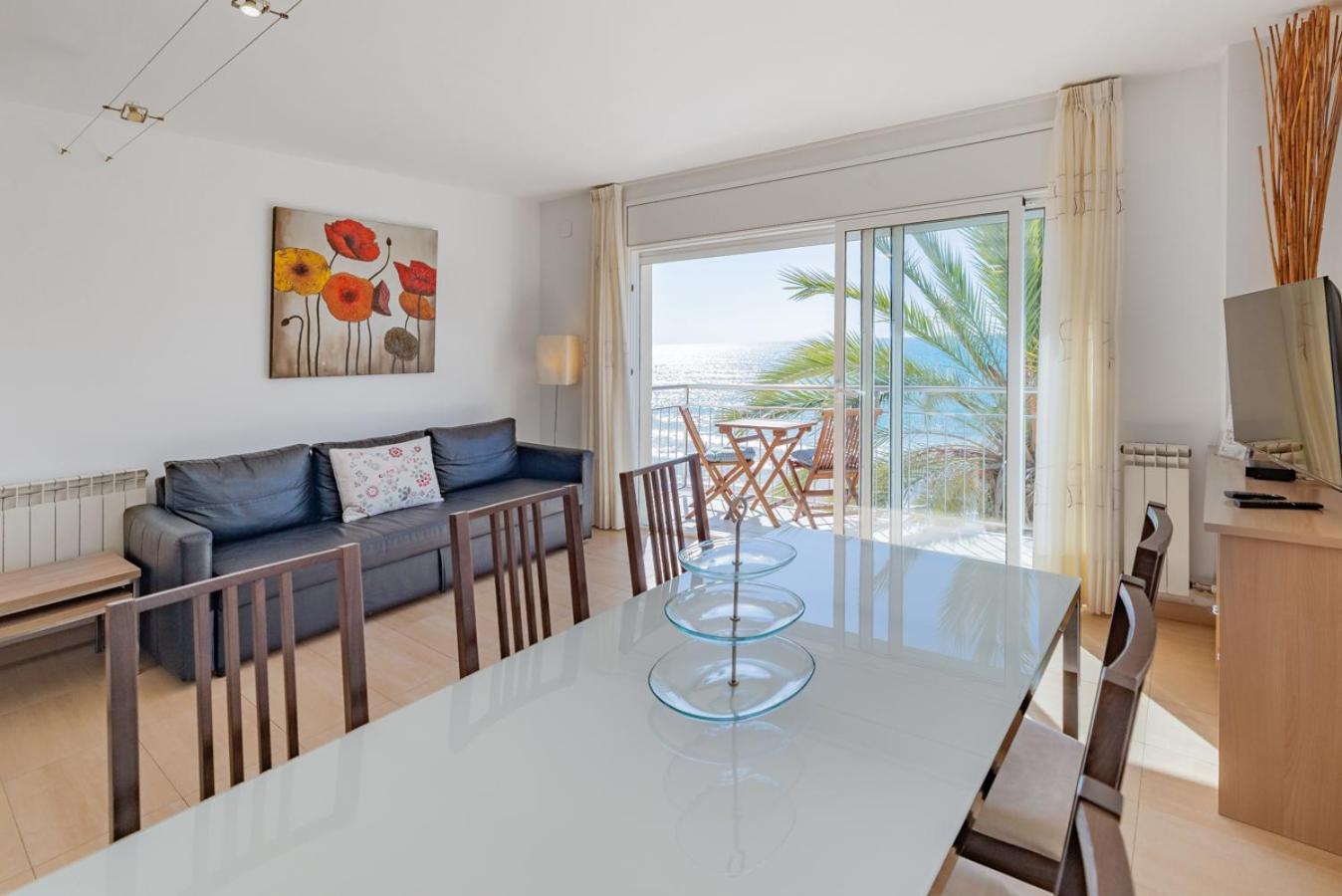 Insitges Sant Sebastia'S Beach Luaran gambar